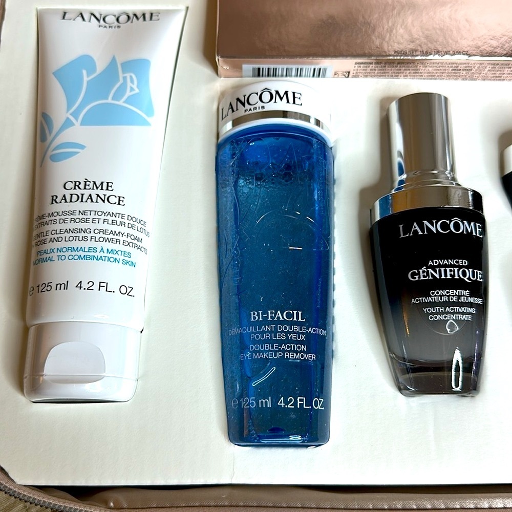 $650! LANCÔME 2024 BEAUTY BOX 10 Iconic Products - Picture 9 of 14
